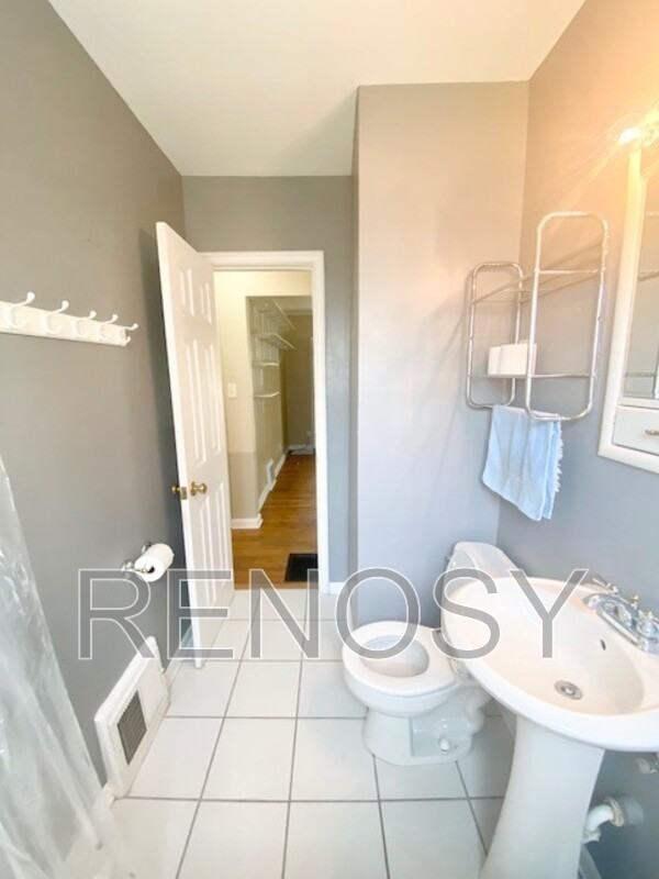 3942 57th St - Photo 4 of 36