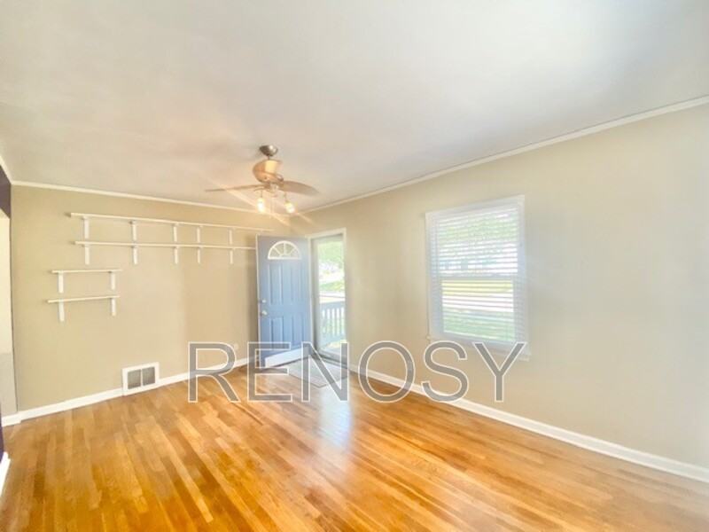 3942 57th St - Photo 6 of 36