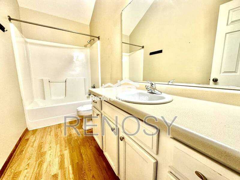 1228 Se Village View Ln - Photo 2 of 17