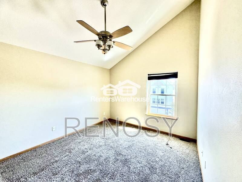 1228 Se Village View Ln - Photo 7 of 17