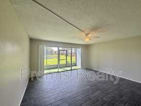 200 Country Club Dr - Photo 1 of 1