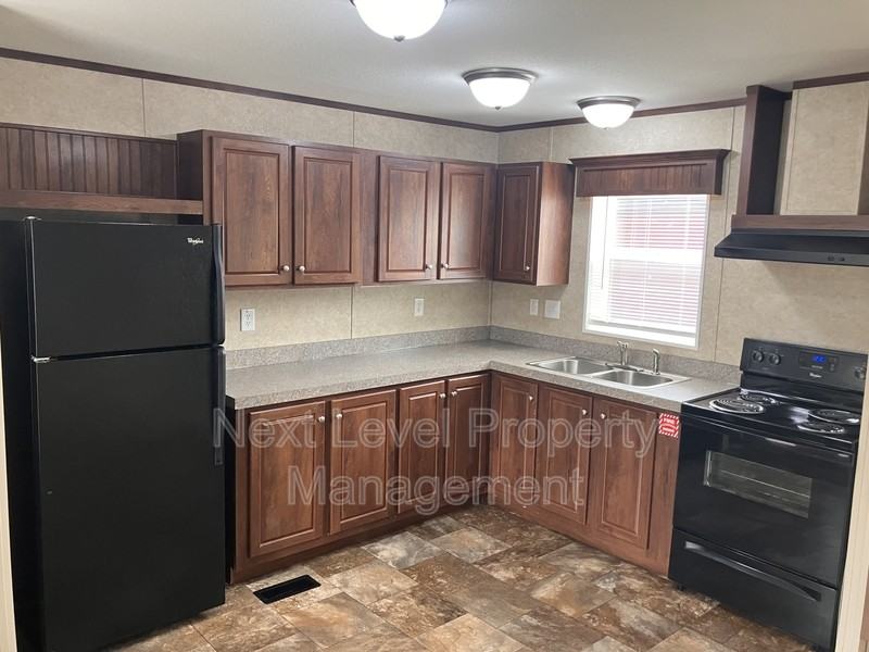 2115 Hwye - Photo 3 of 7
