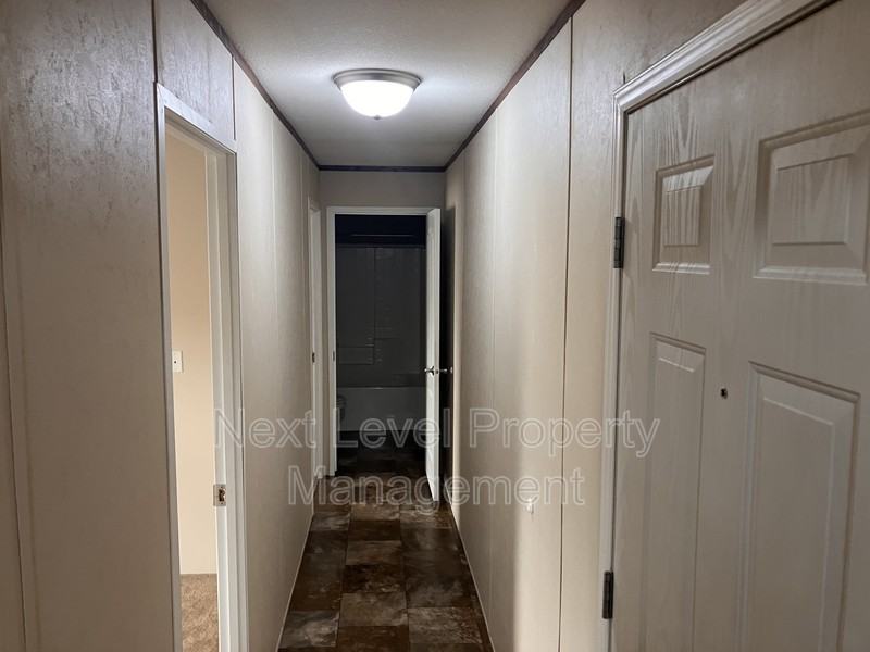 2115 Hwye - Photo 5 of 7