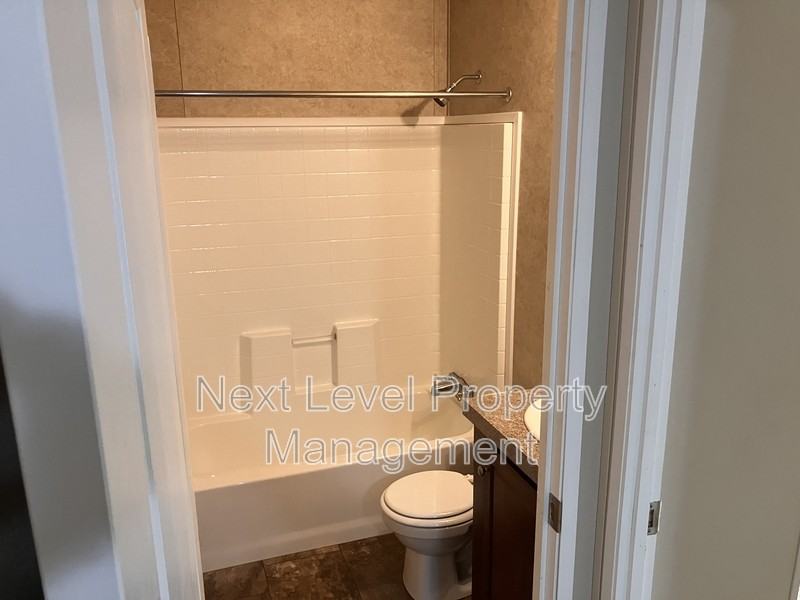 2115 Hwye - Photo 7 of 7