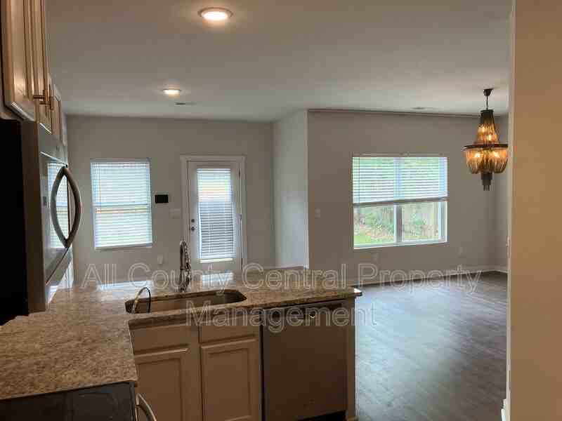 8209 Owen Park Dr - Photo 7 of 18