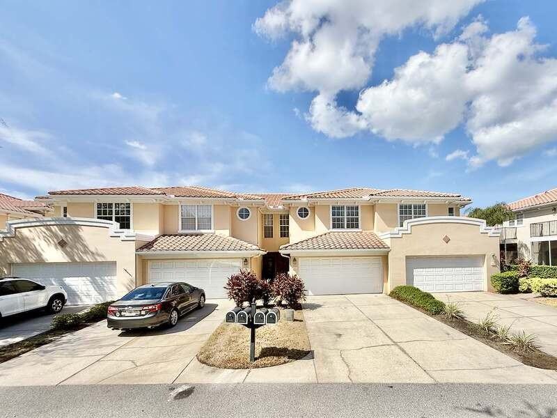 131 Valencia Cir - Photo 3 of 50