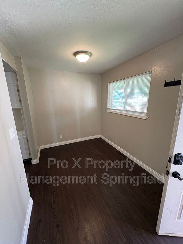 2929 E University St #2 - Photo 3 of 14