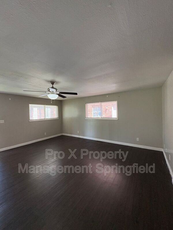 2929 E University St #2 - Photo 4 of 14