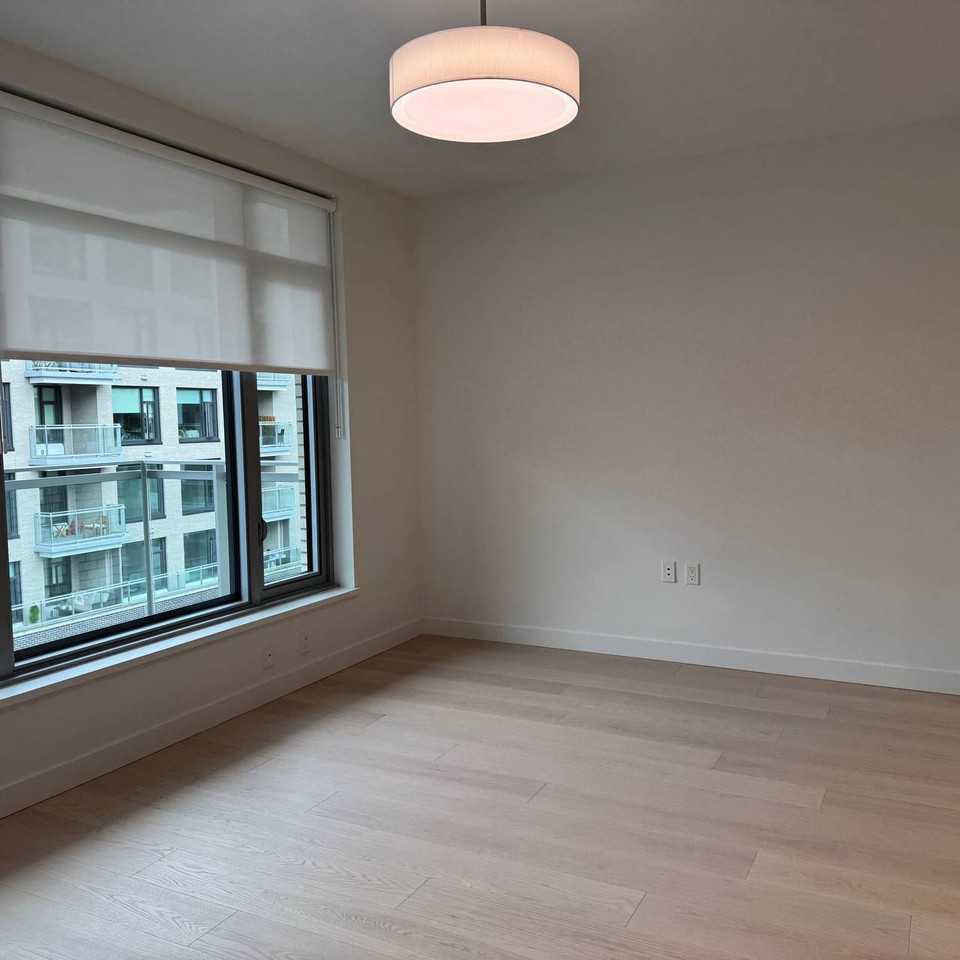 777 Harbourside Drive #508 - Photo 2 of 36