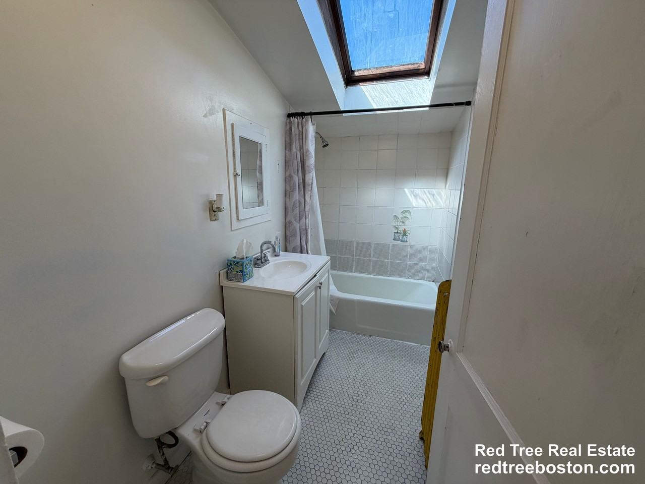 20 Gerald Rd #2 - Photo 7 of 10