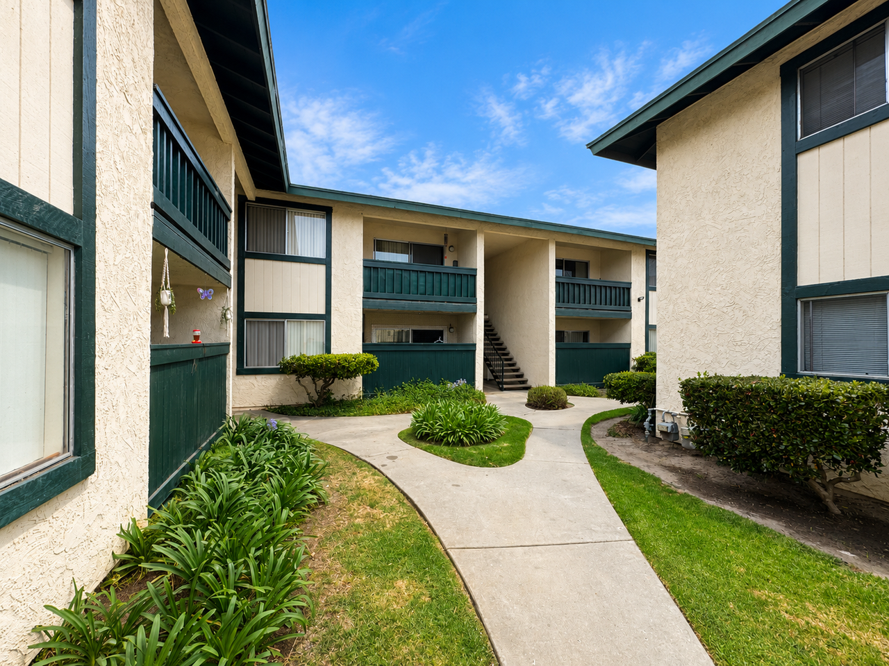 The Del Ciervo Apartments - Photo 7 of 37