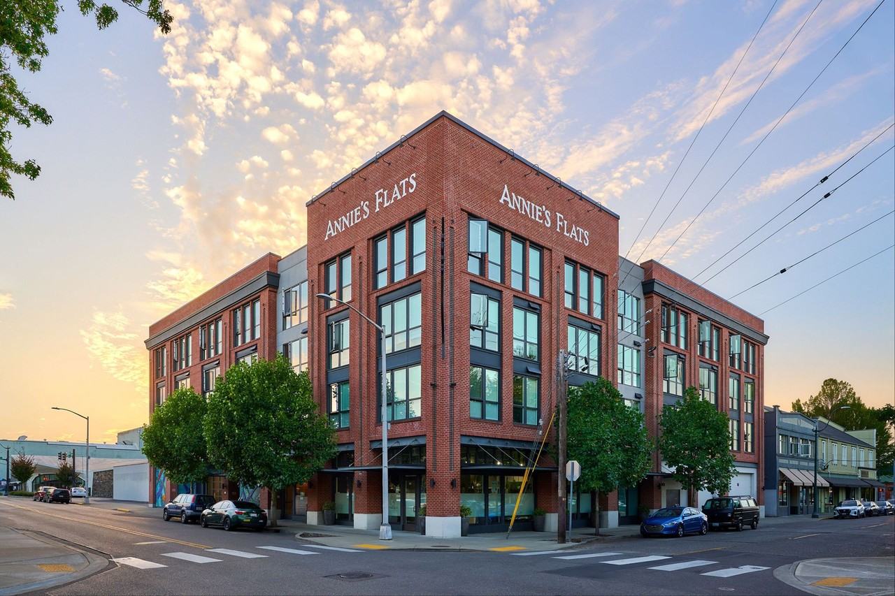 Annie's Lofts - Photo 2 of 26