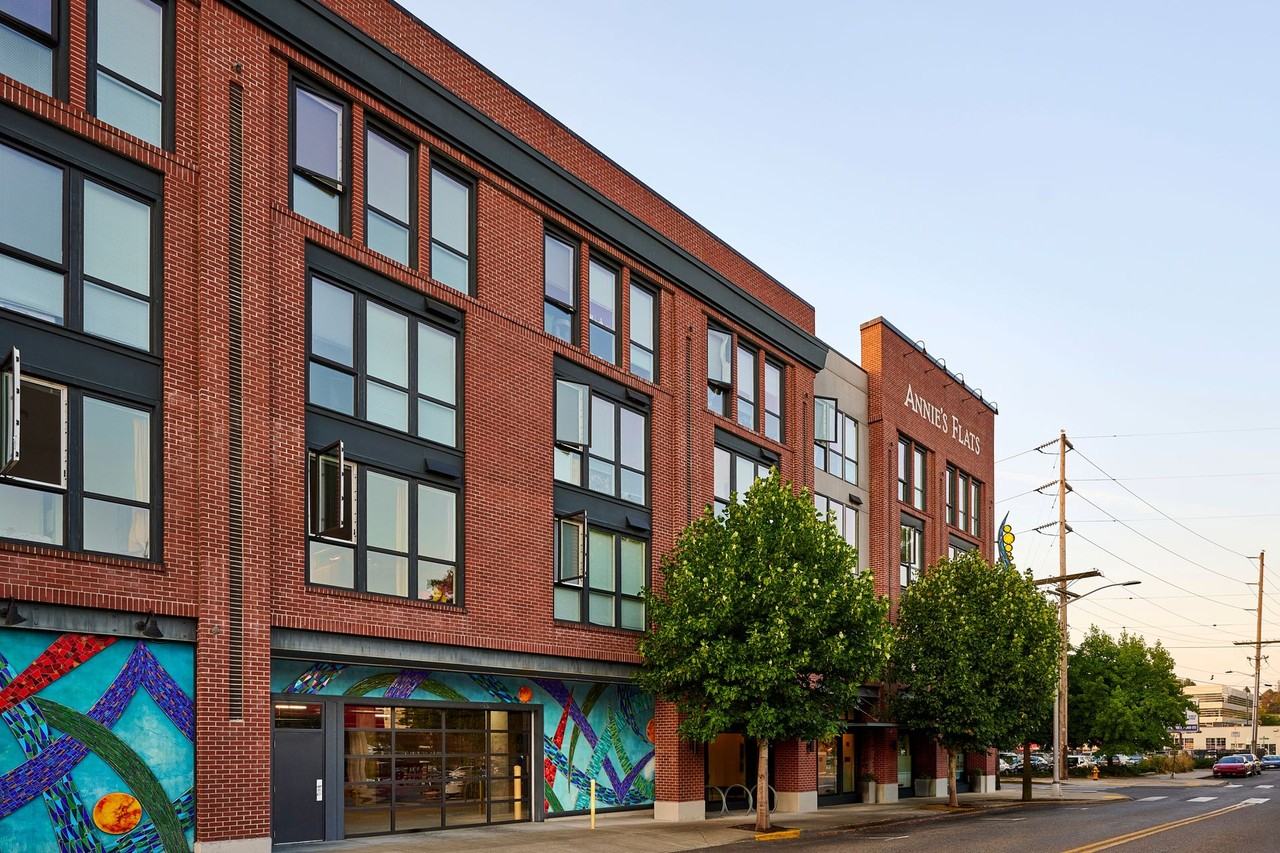 Annie's Lofts - Photo 3 of 26