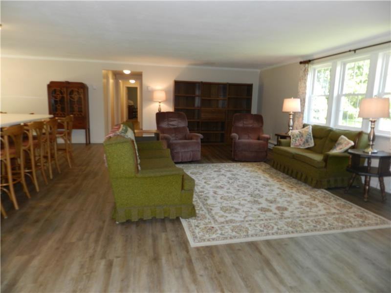 14281 Danenwald Rd - Photo 7 of 24