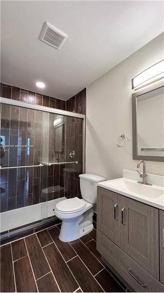 2130 Funston St - Photo 3 of 8