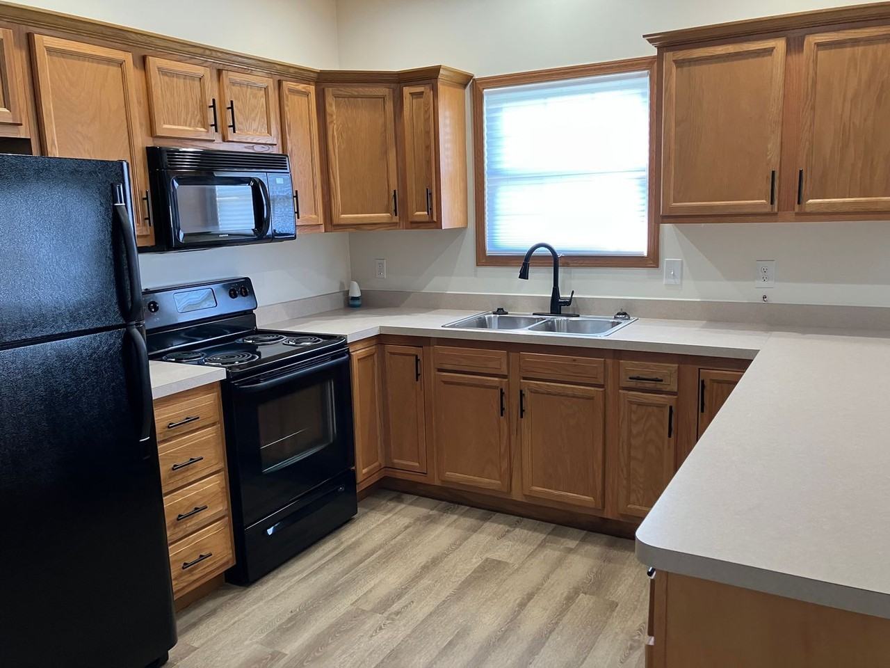 1023 Laurel Tree Ct - Photo 6 of 19