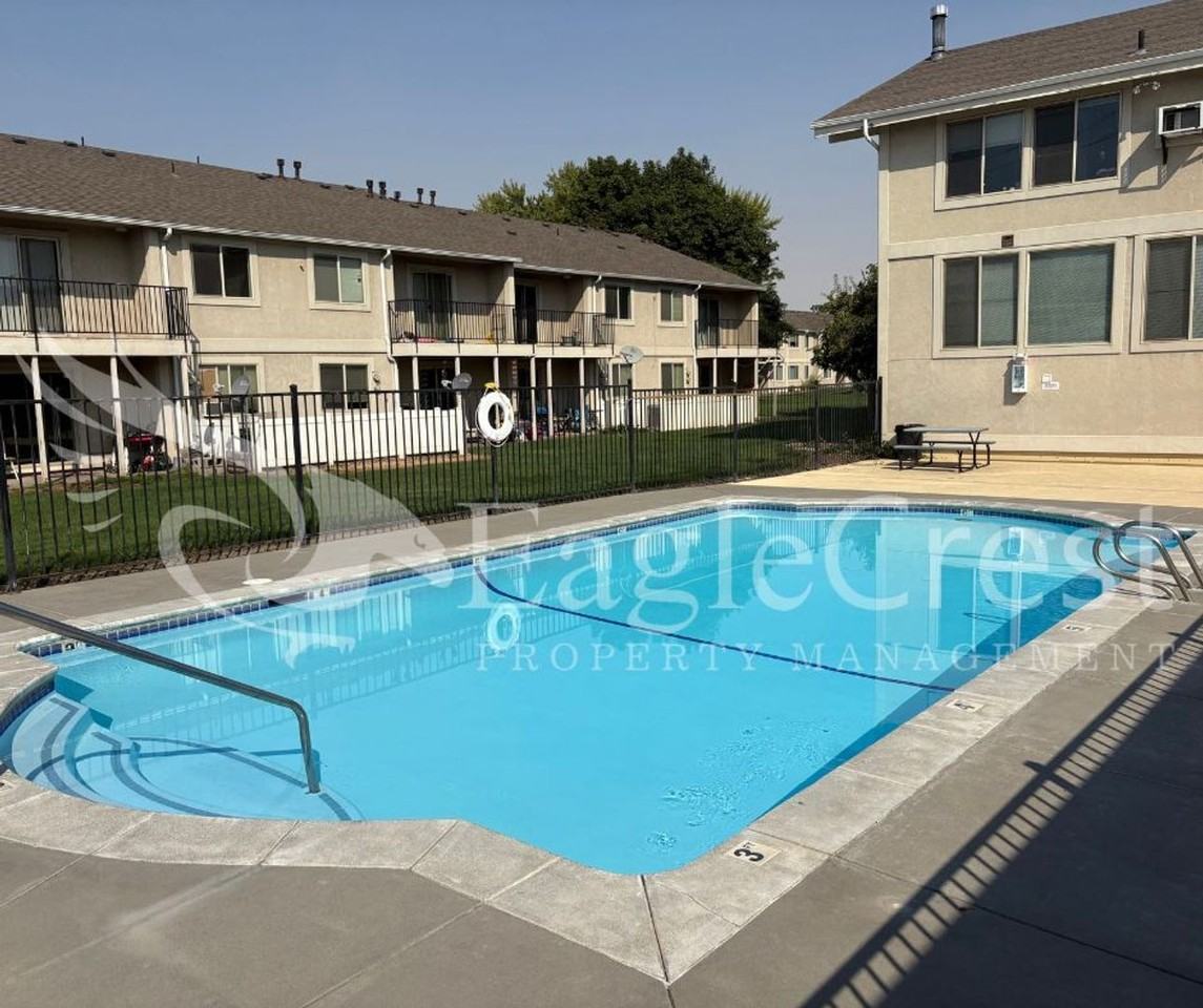 608 608 N. Roosevelt - 608NROO #608NROO - Photo 2 of 50