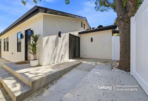 featured image of 2022 E Olin Pl #2