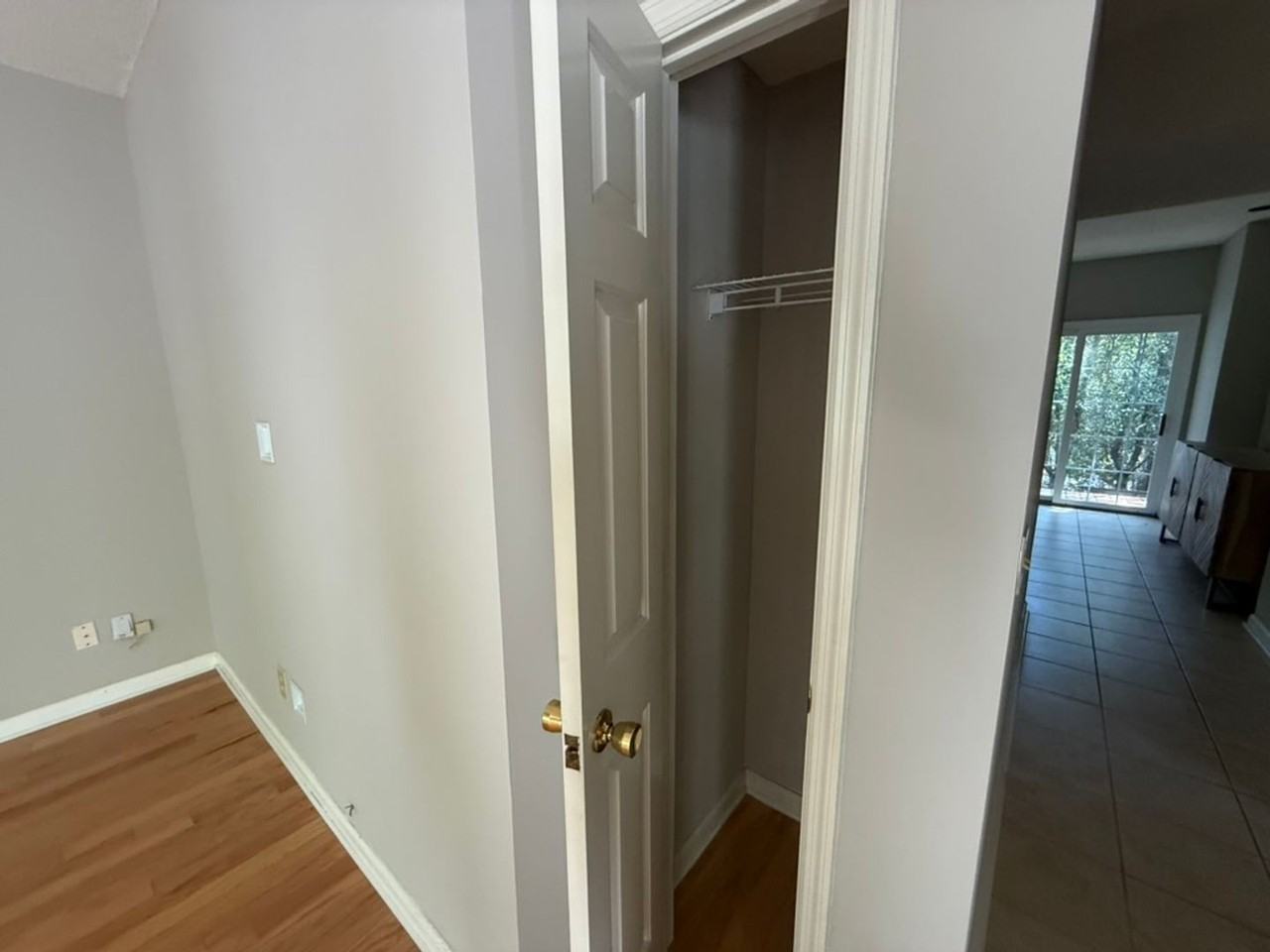 380 Butternut Dr - Photo 6 of 25