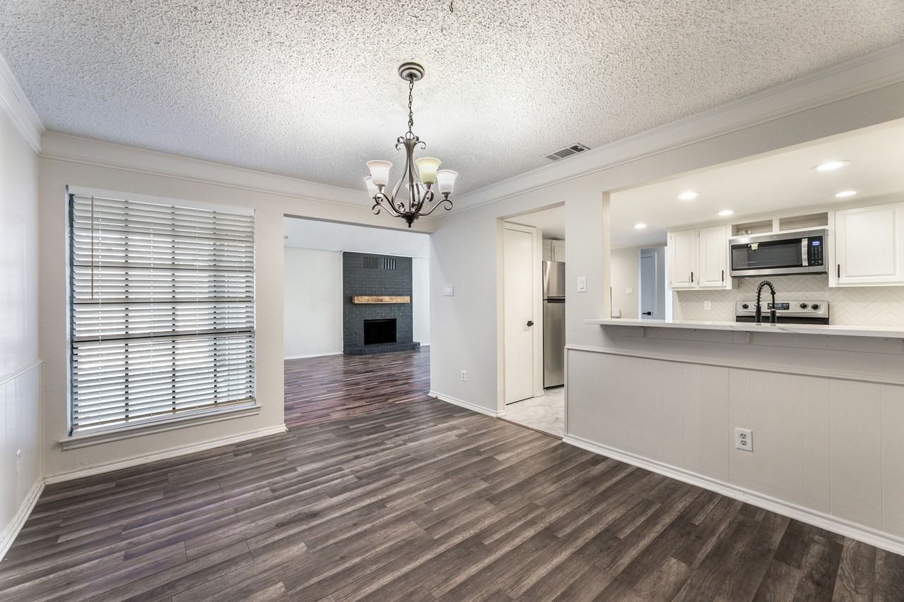 3404 Townbluff Pl - Photo 7 of 19