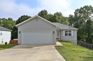 featured image of 321 Dogwood Pl