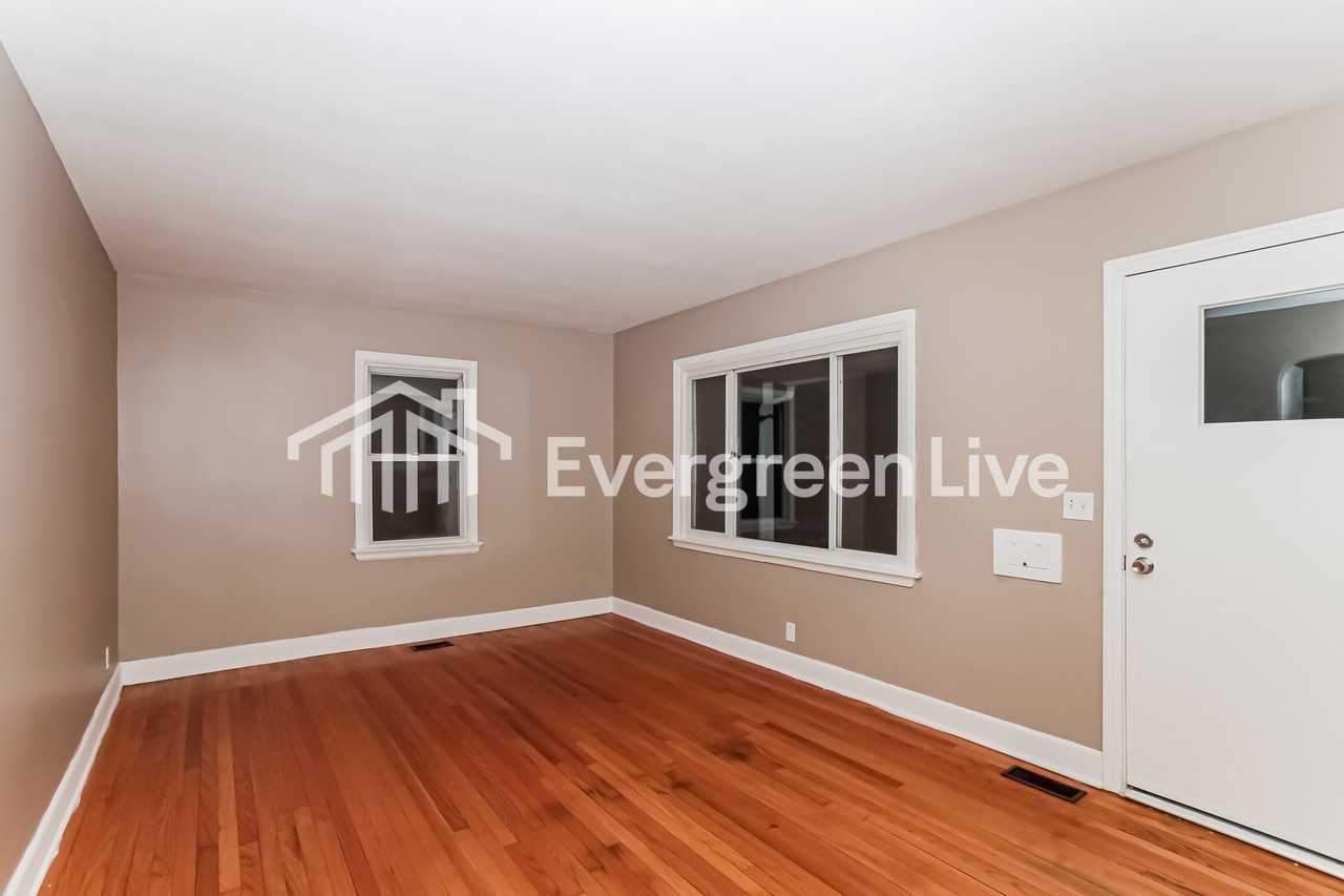 6950 Gloria Dr - Photo 2 of 13