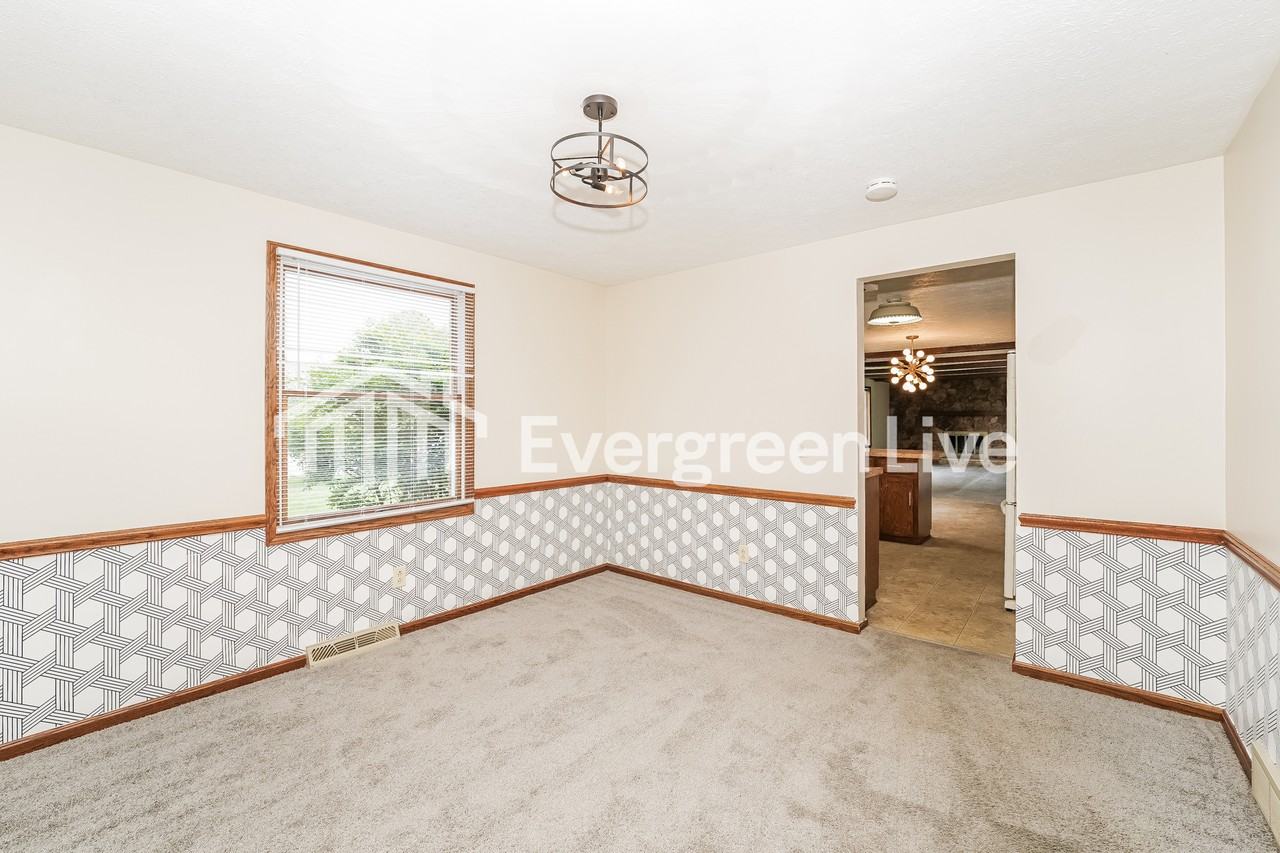 5618 Severn Cir Nw - Photo 6 of 13