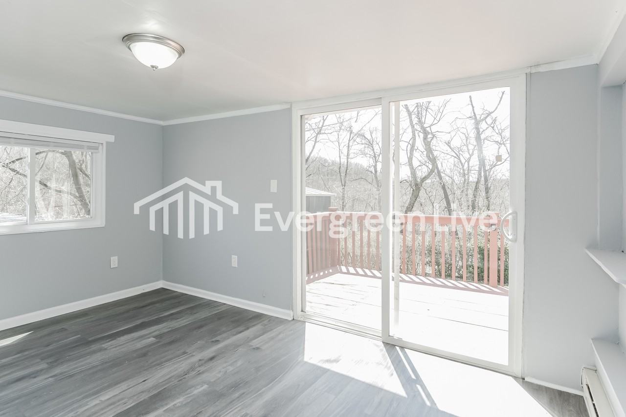 1930 Cardinal Ave - Photo 5 of 15