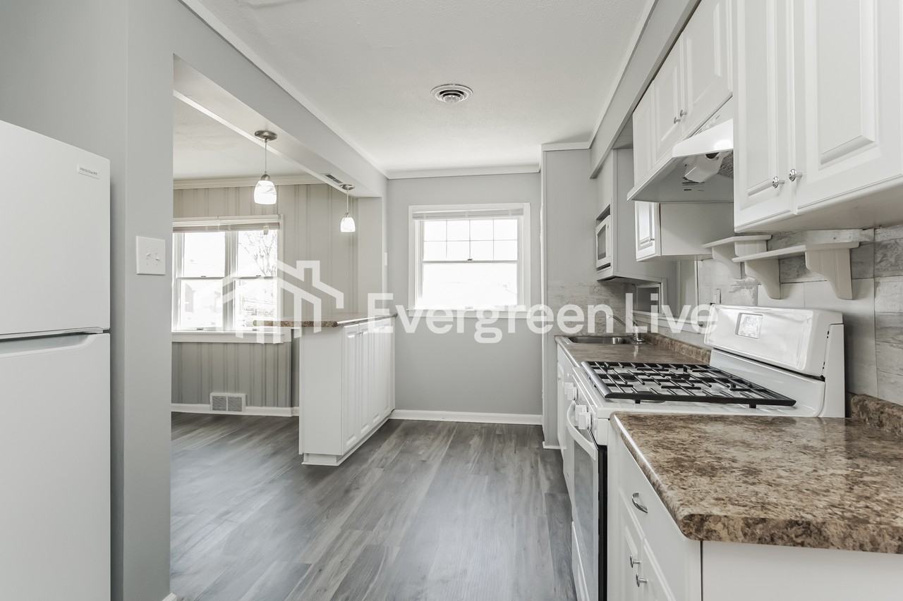 1930 Cardinal Ave - Photo 6 of 15