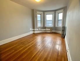 Commonwealth Ave #14P - Photo 1 of 1