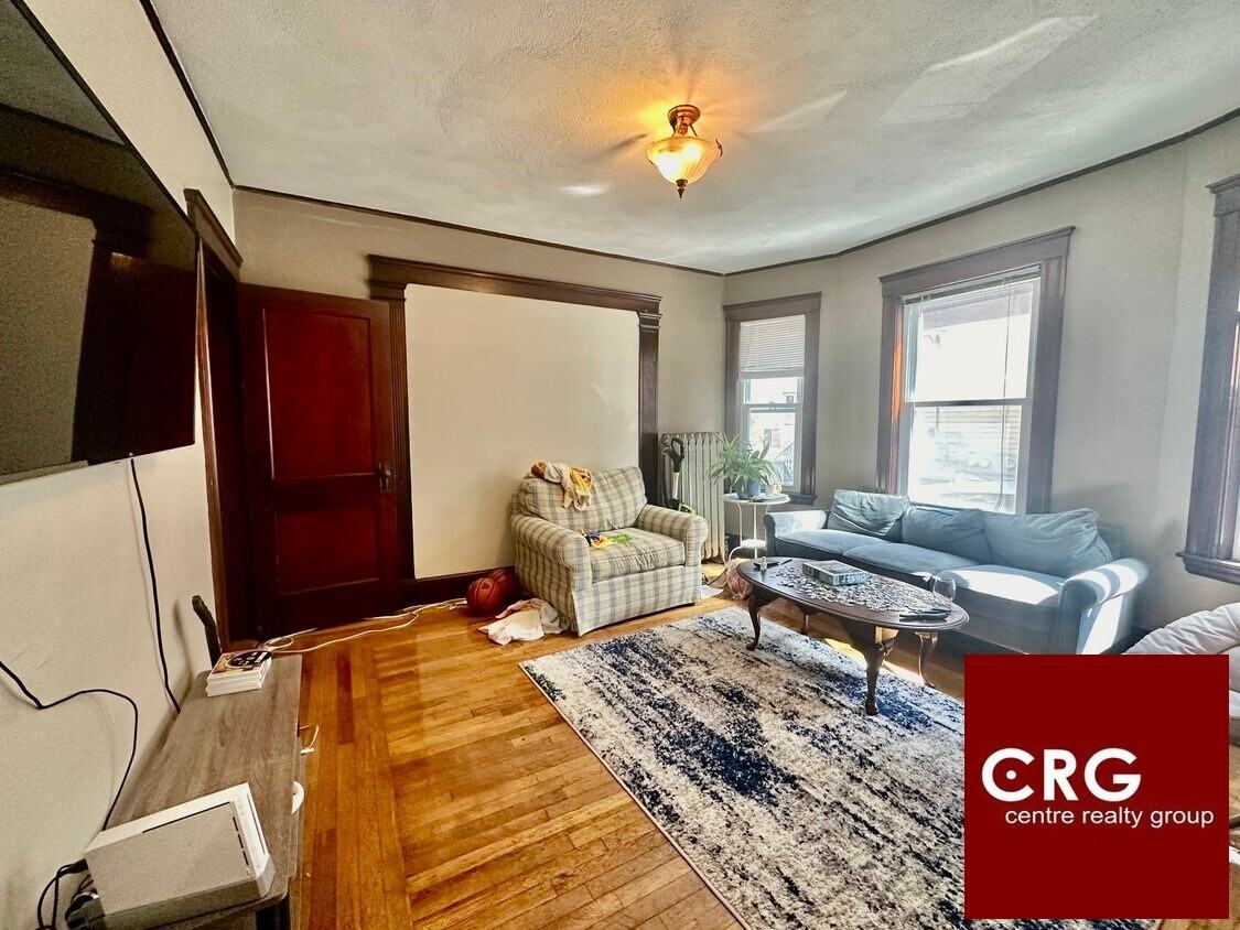 20 Sunset Rd #1 - Photo 4 of 10