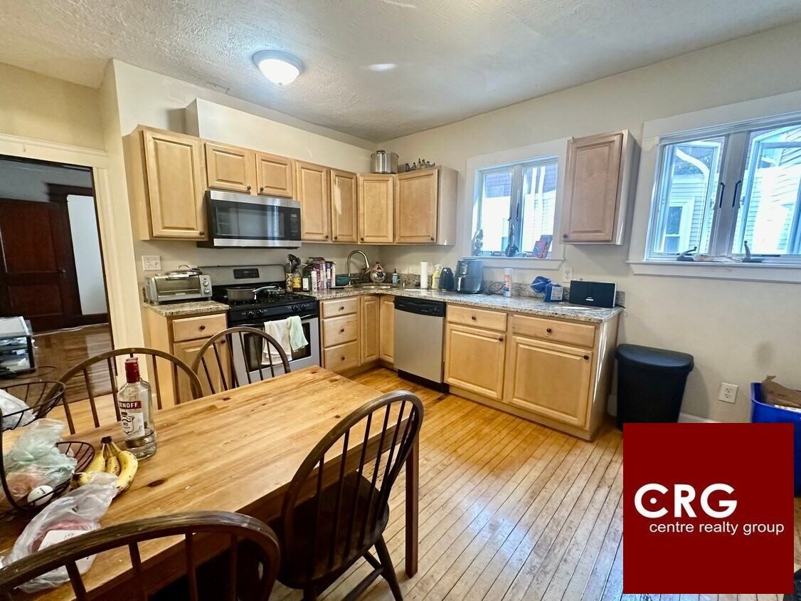 20 Sunset Rd #2 - Photo 3 of 14