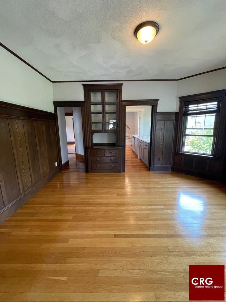 62 Adams St - Photo 5 of 11