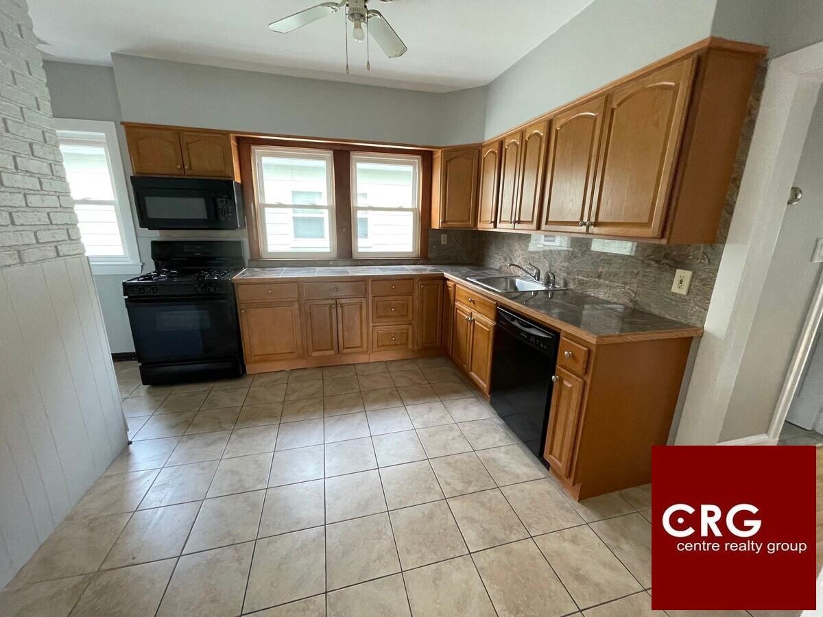 47 Pearl St - Photo 3 of 11
