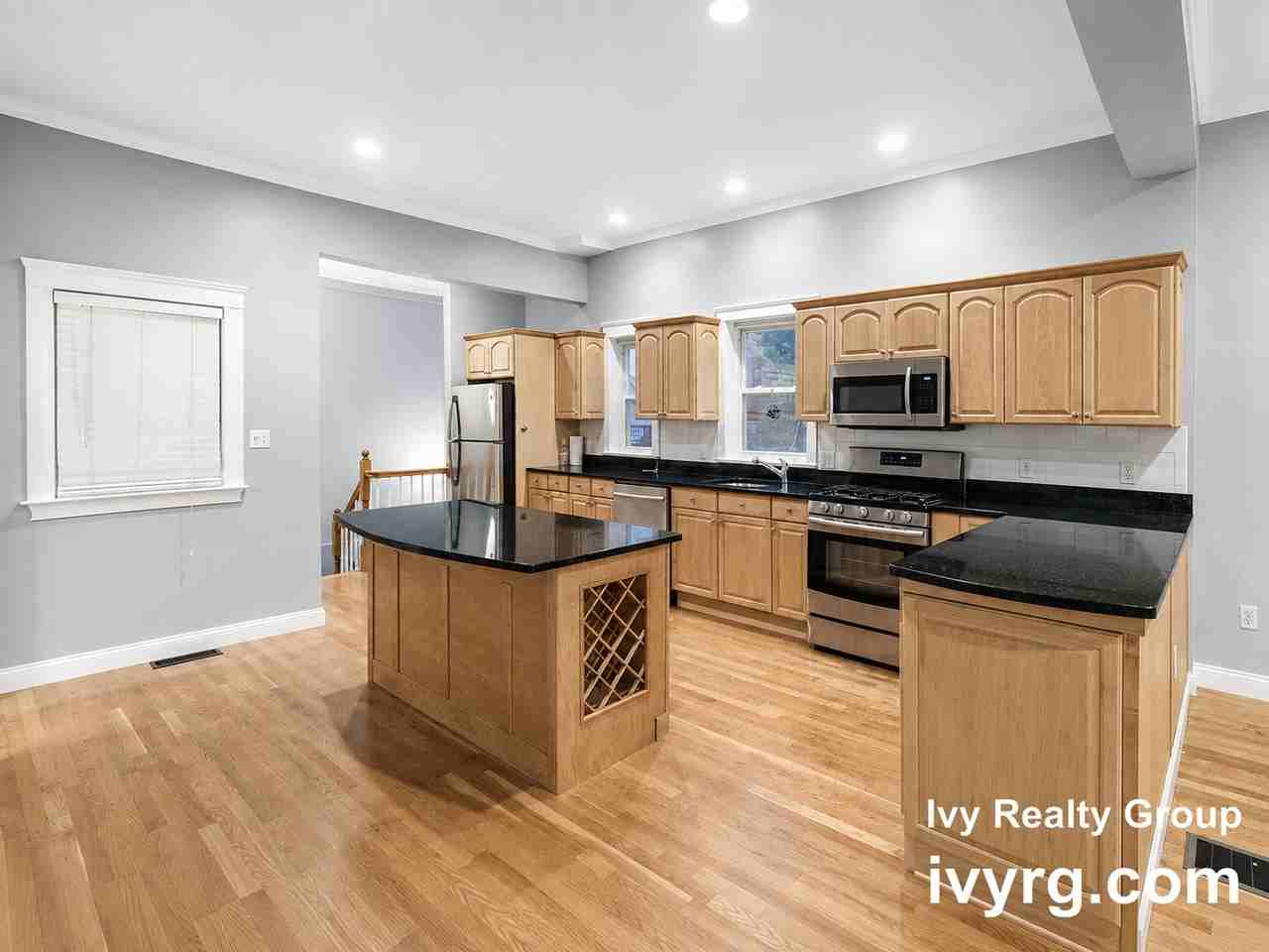86 Mount Vernon St #1 - Photo 5 of 21