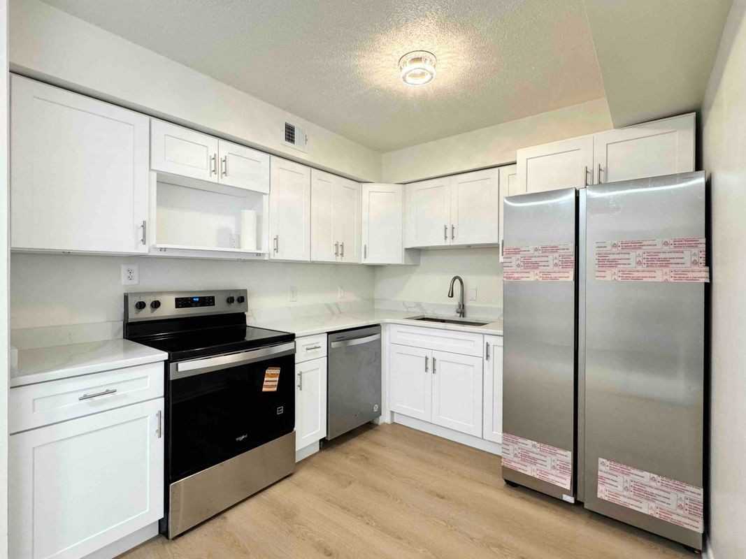 3602 Rustic Ln - Photo 6 of 38