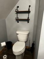 featured image of 33 Yeaton Dr