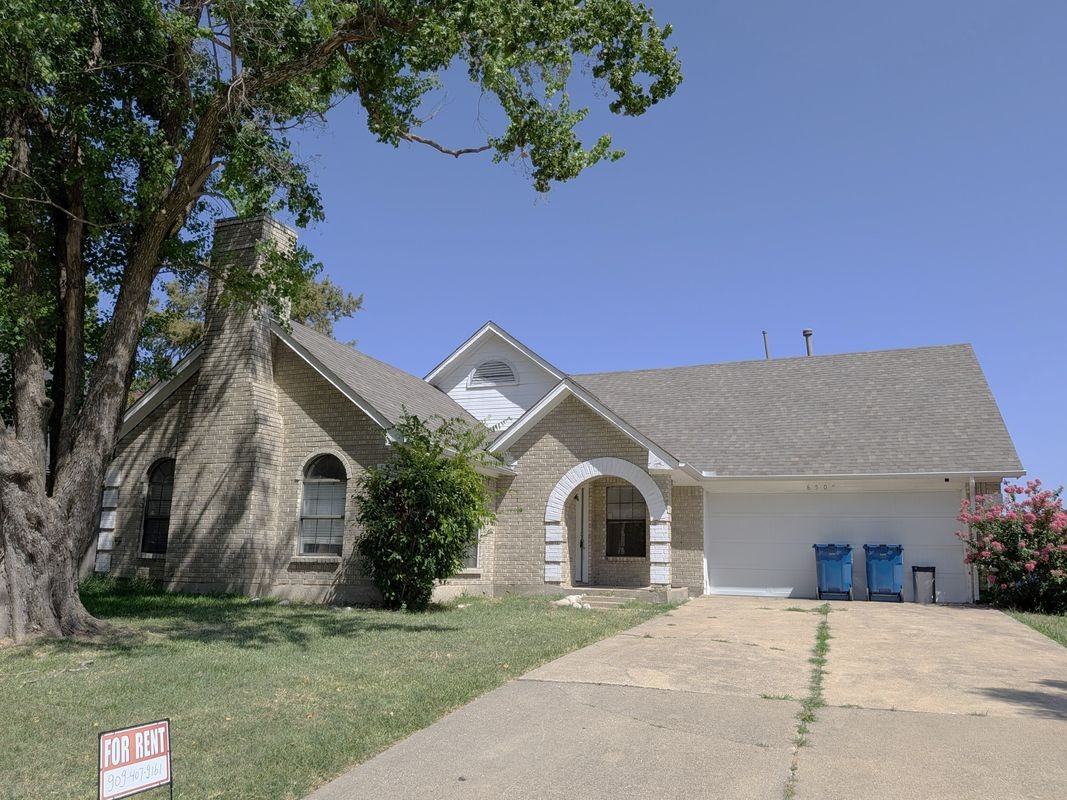 8505 Liberty Ln - Photo 2 of 23