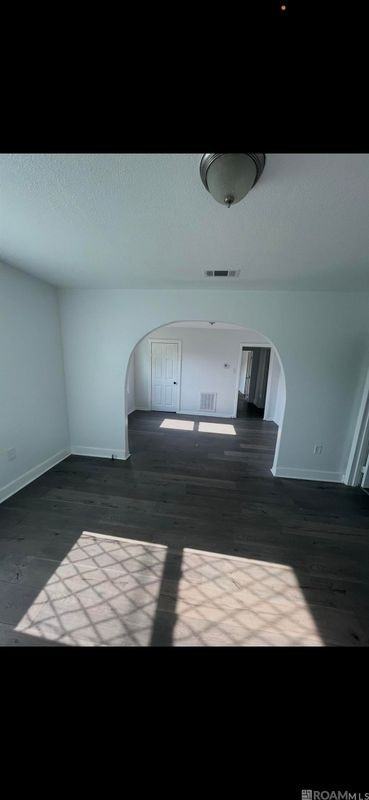1366 Avenue A - Photo 5 of 7
