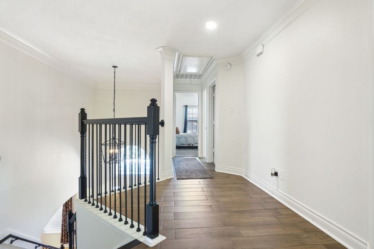 14 Carmel Chase Ct - Photo 4 of 50