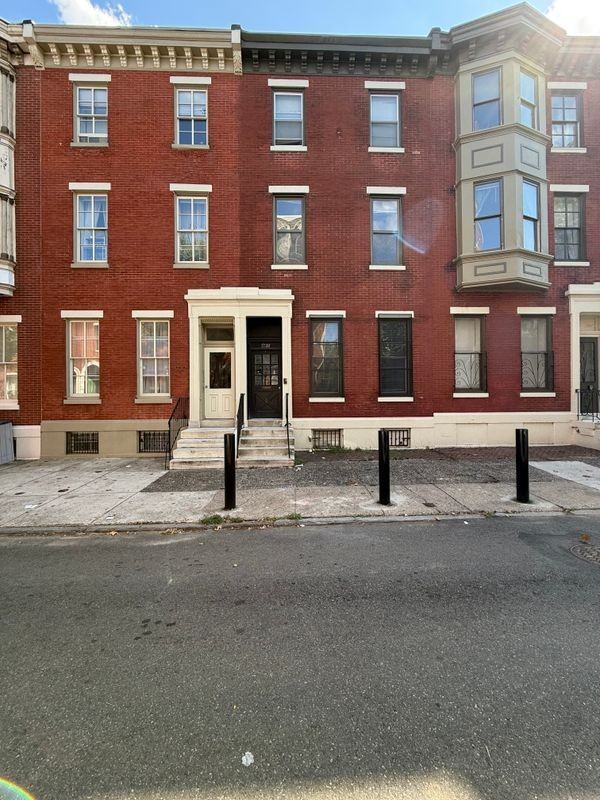 1732 Mount Vernon St ##2a - Photo 2 of 4