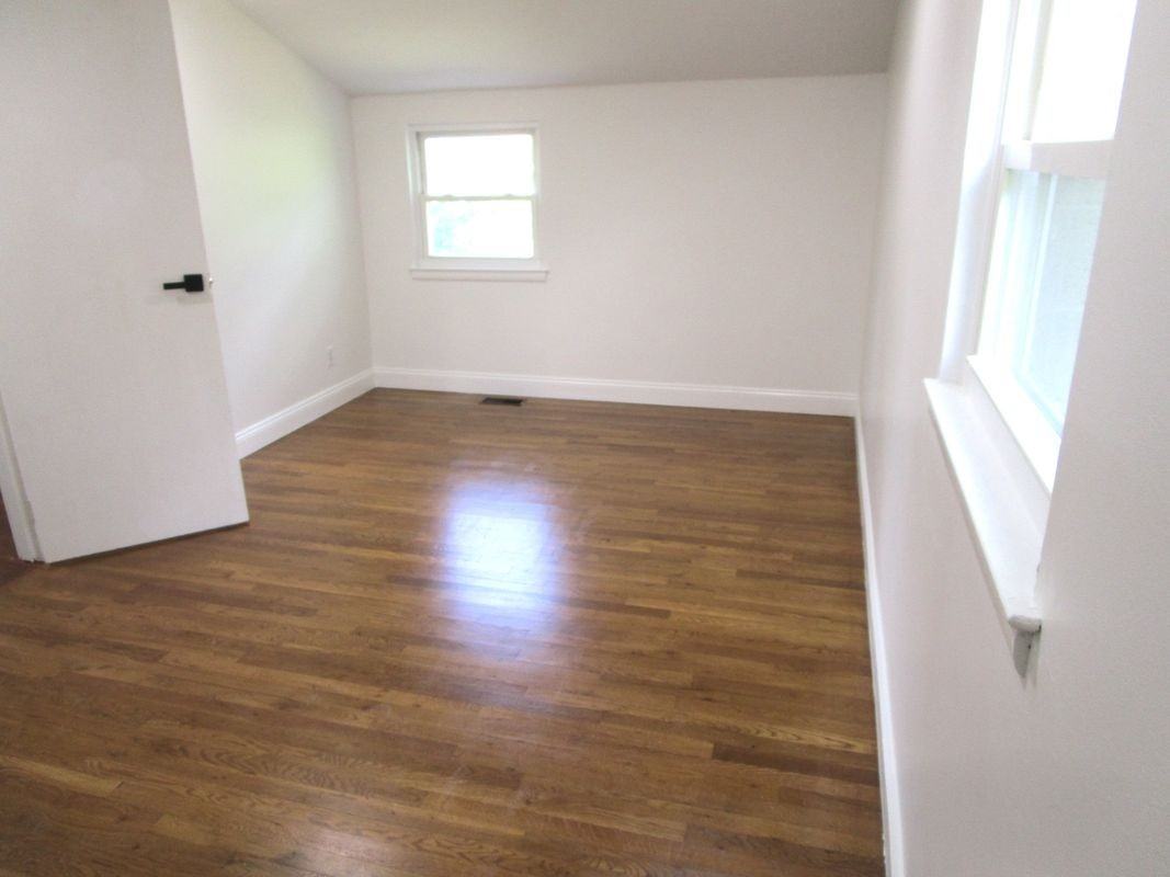 74 Brookhill Dr - Photo 4 of 10