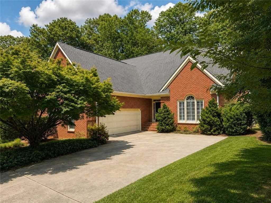 3795 Ashford Trl Ne