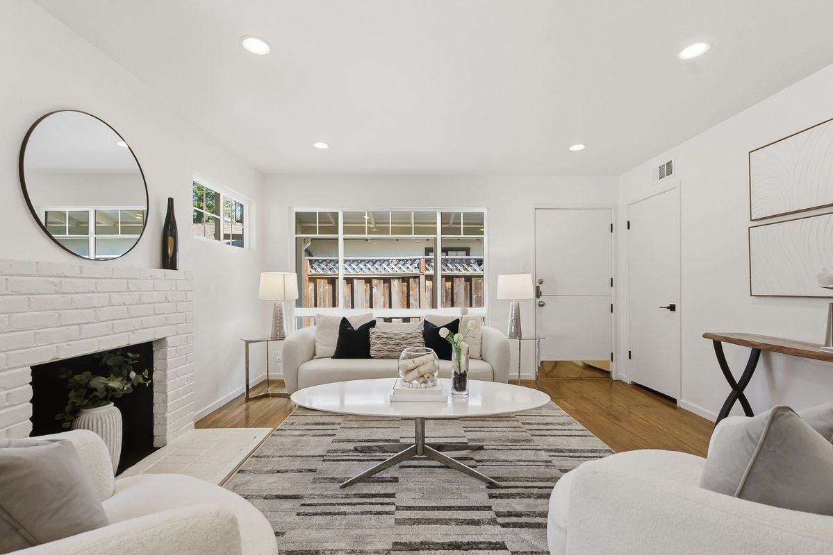 552 Nimitz Ave - Photo 4 of 19