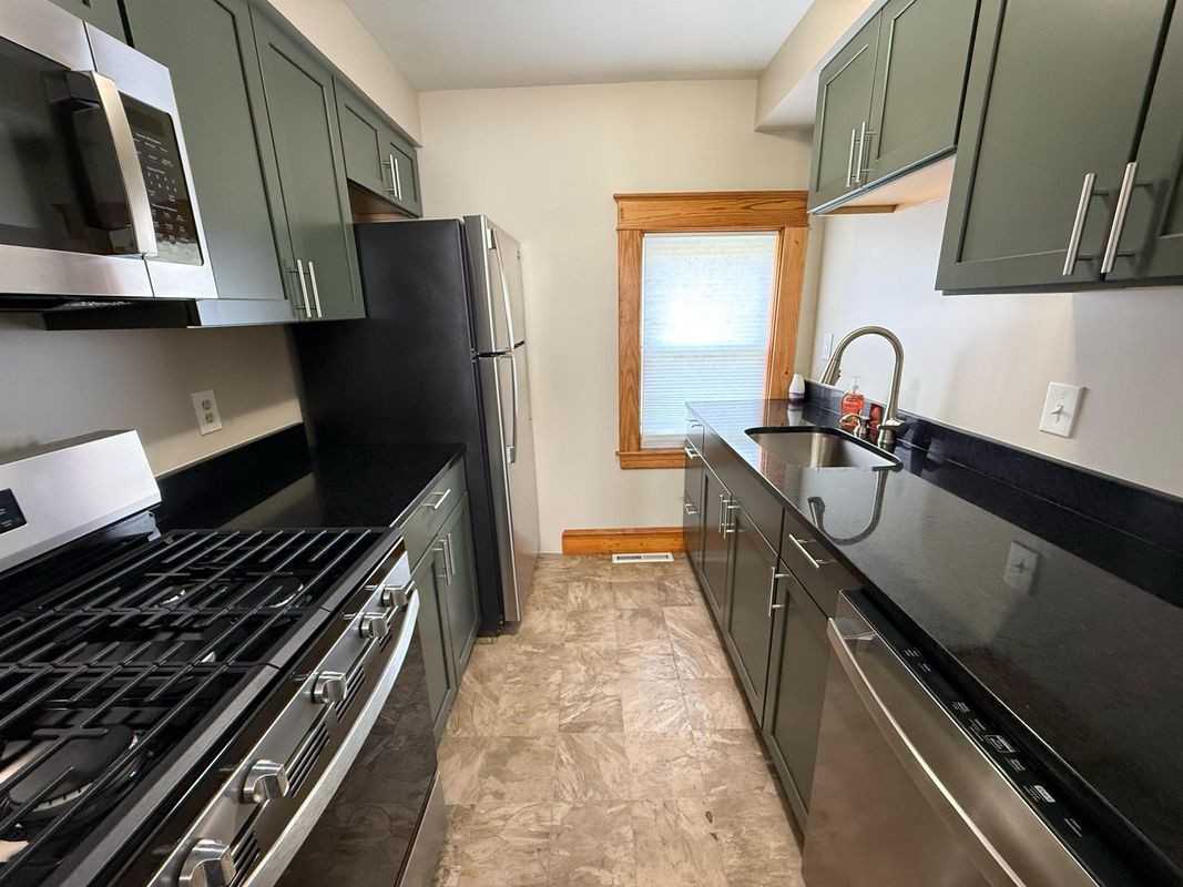 63 Middle Dunstable Rd - Photo 2 of 29
