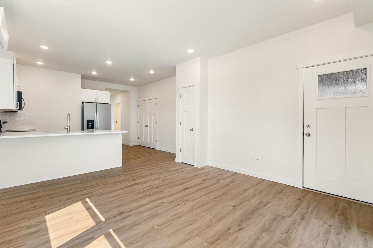 Modern Living in the Heart of Lynden — Brand New! - Photo 5 of 5