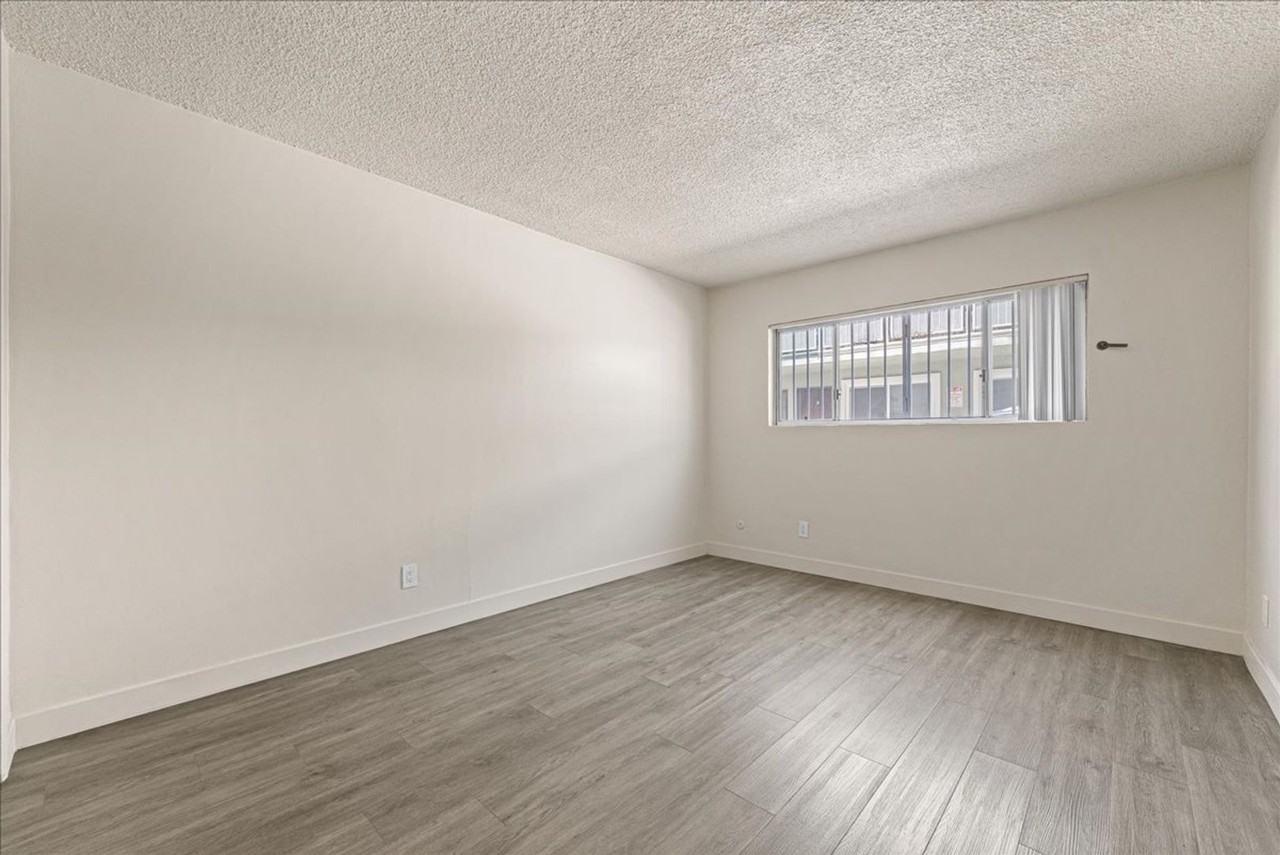 6119 Brynhurst Ave - Photo 7 of 21