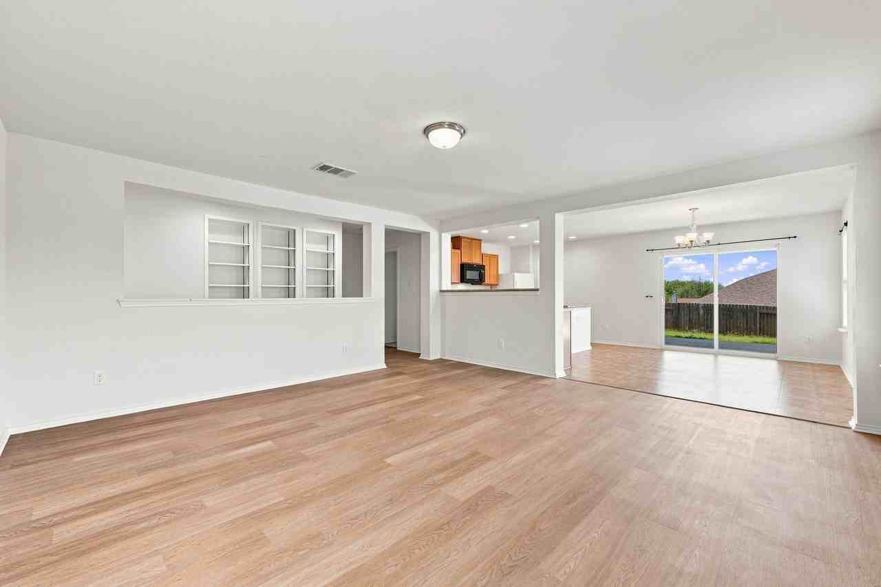 1141 Renaissance Trl - Photo 2 of 25