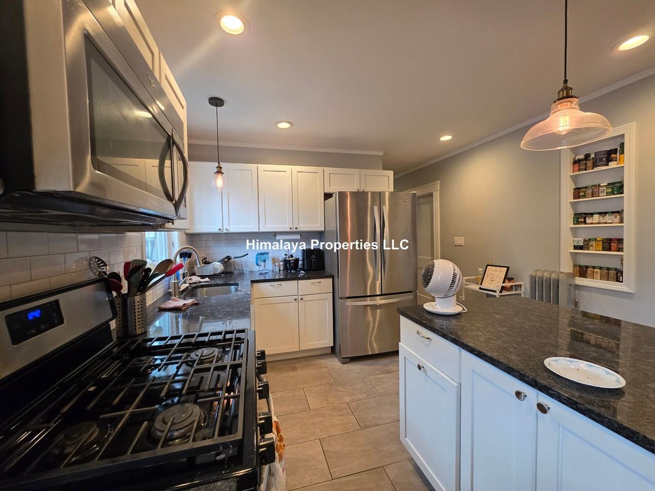 17 Frederick Ave - Photo 2 of 9