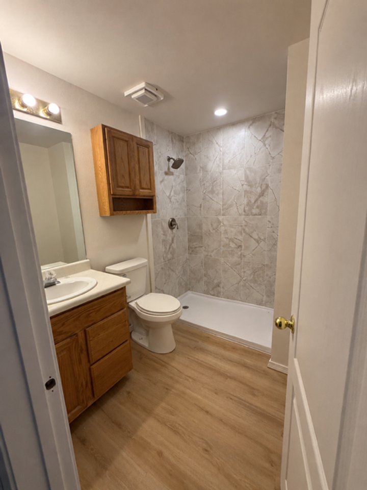 100 E Miller Ave - Photo 3 of 20